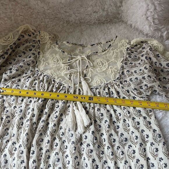 Free People Nomad tunic cotton with lace insert tassels accent size S P - Picture 8 of 11